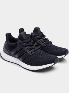 Adidas UltraBoost 5.0 DNA Sneakers Size 7.5 Triple Black